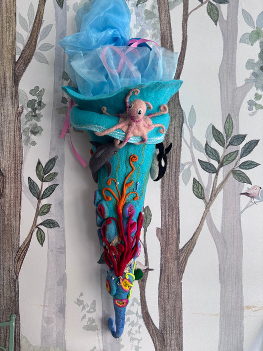 Schultüte mit Unterwasser-Motiv